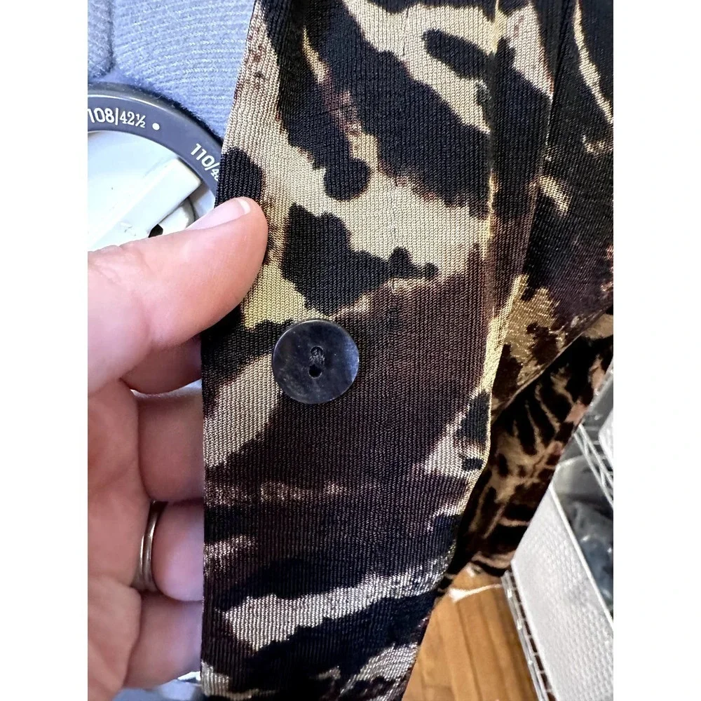 Chico's Traveler Liquid Knit Animal Print Slinky Button Up Duster/Dress, Sz M/8 - Picture 10 of 16